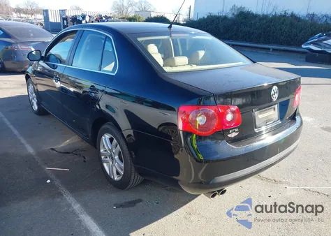 2007 Volkswagen Jetta Wolfsburg Edition из США, поврежденный, VIN 3VWEF71K07M155794